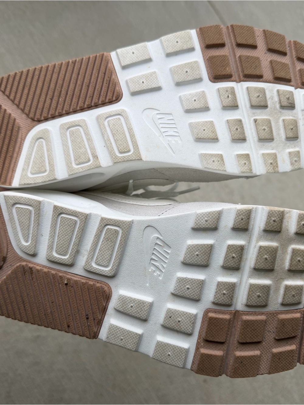 Nike White Mesh Sneakers with Light Beige Accents - Picture 5 of 7